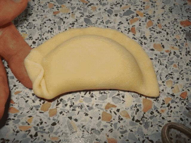 Как лепить вареники